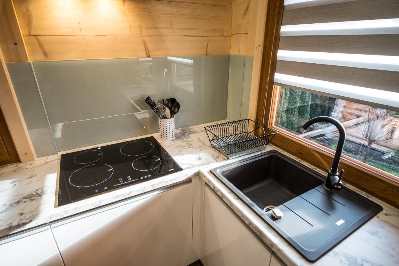 Domek & Apartament Na Ogrodzie スヘ エクステリア 写真