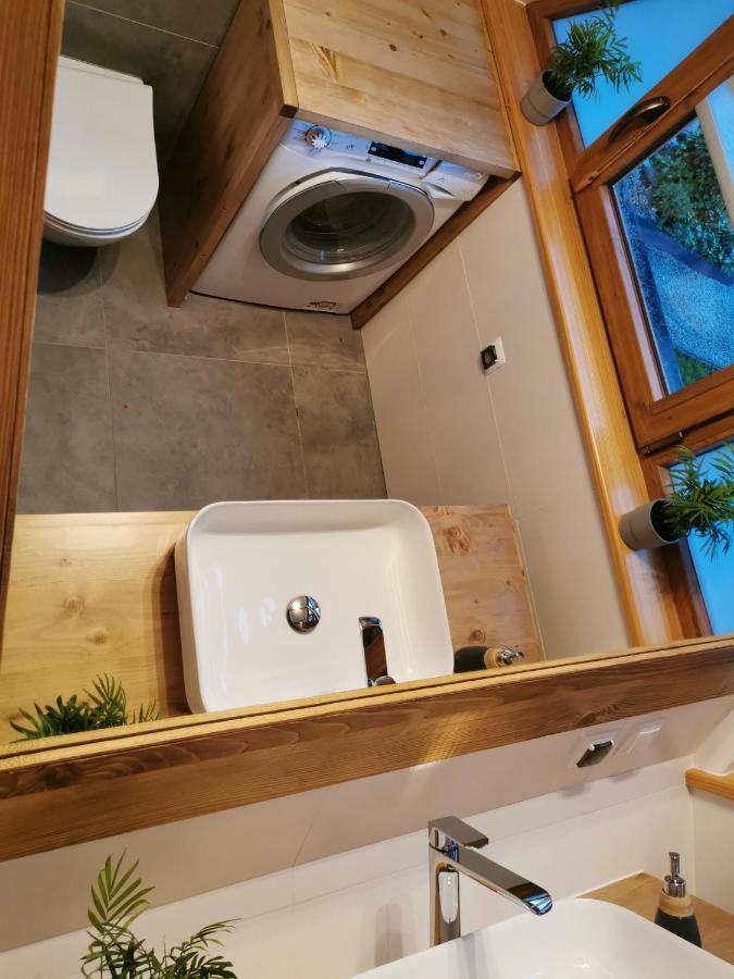 Domek & Apartament Na Ogrodzie スヘ エクステリア 写真