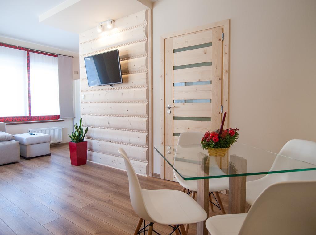 Domek & Apartament Na Ogrodzie スヘ エクステリア 写真